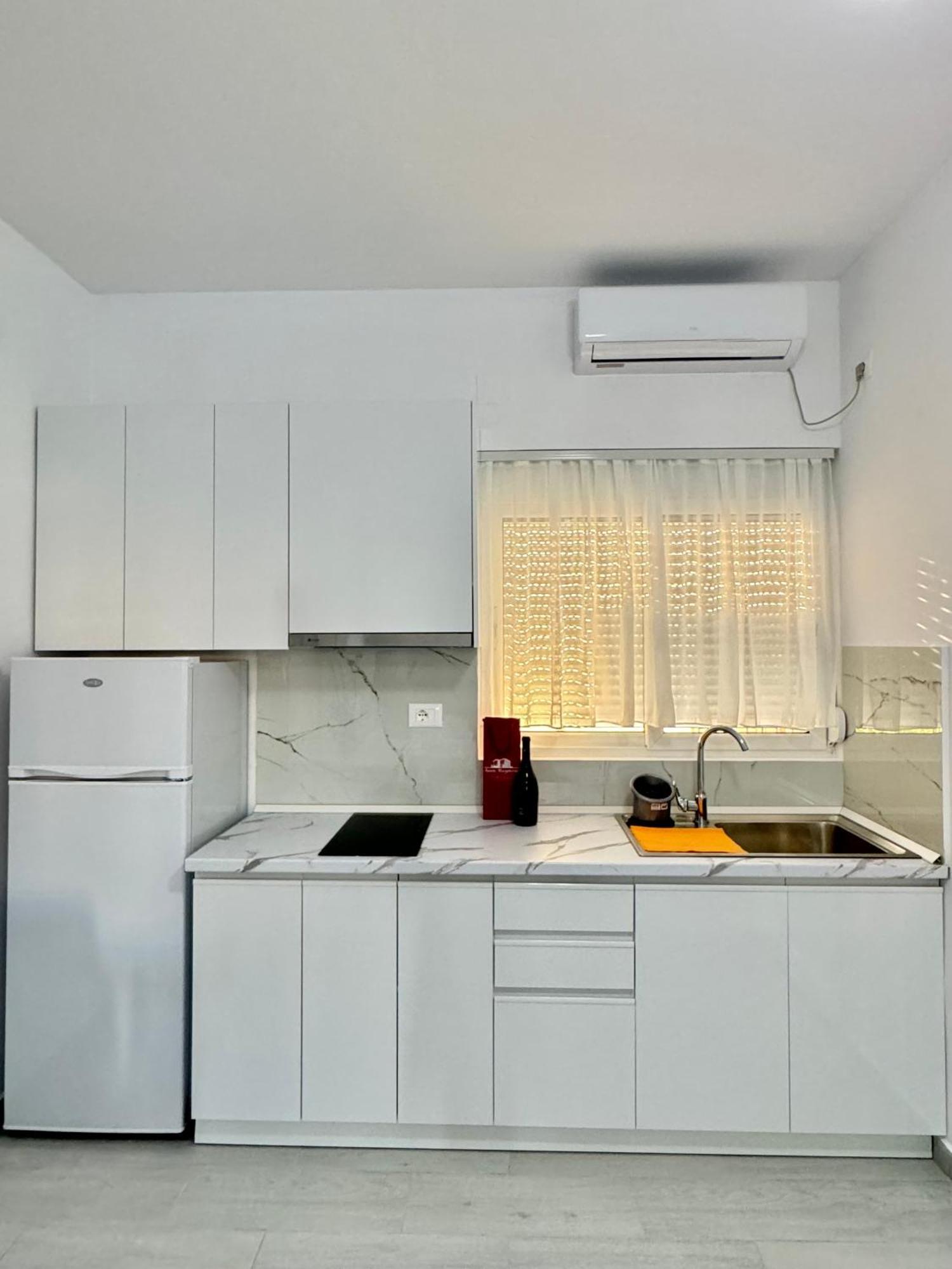Vila Mili Vlorë Exterior foto